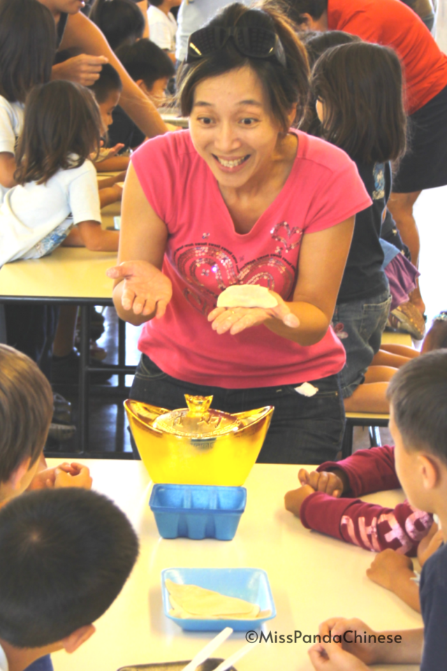 simple Chinese dumpling recipe for kids by MissPandaChinese.com